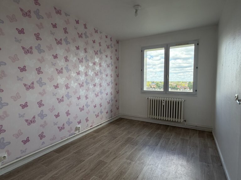 À vendre appartement 4 pièces 74.93 m² à LOOS