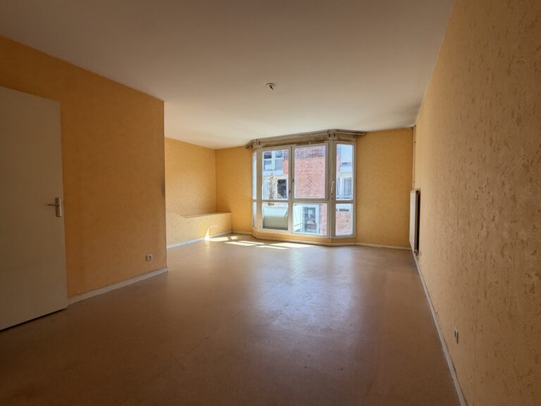 À vendre appartement 4 pièces 77.34 m² à LILLE
