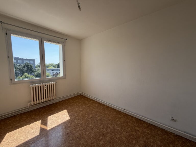 À vendre appartement 4 pièces 76.28 m² à LOOS