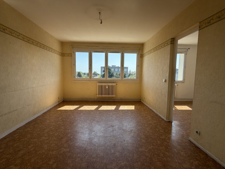 À vendre appartement 4 pièces 76.28 m² à LOOS