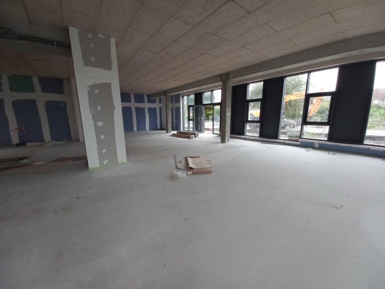 Location local commercial Tétéghem 199 m2