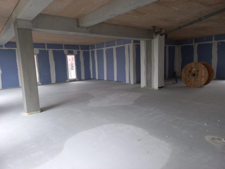 Location local commercial Tétéghem 139 m2