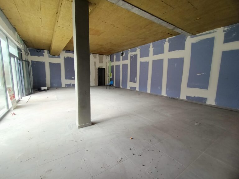 Location local commercial Vieux-Condé 87 m2