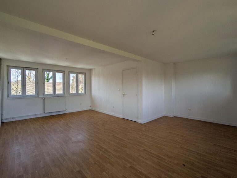 À vendre maison 4 pièces 88 m² à Lambres-lez-Douai